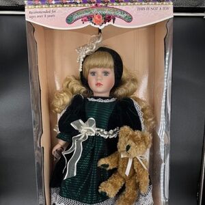 Rare/Vintage Victorian Collection Genuine Porcelain Doll Limited Edition